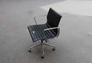 1296000 Office chair