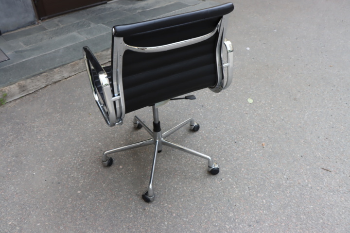 1296000-5 Office chair