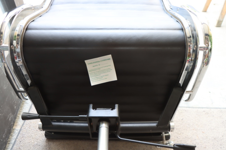 1296000-9 Office chair
