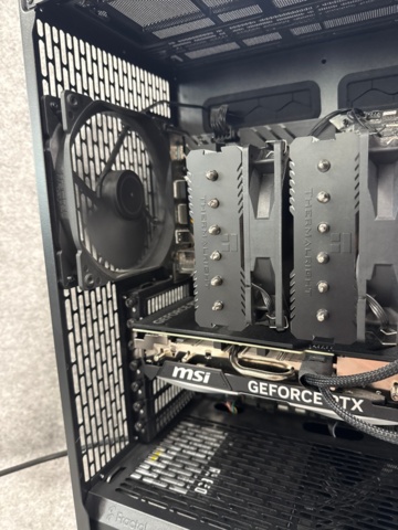 1529420-8 Stationär speldator - Fractal Design