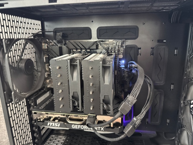 1529420-9 Stationär speldator - Fractal Design
