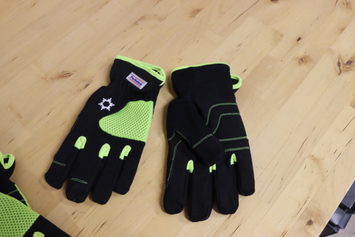 1296002-11 100 pairs of work gloves
