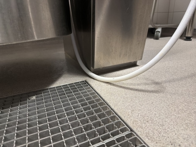 1533249-11 Storkökskokkärl med tippfunktion - Getinge M4 -2011