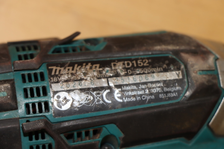 1296004-5 6 Makita power tools