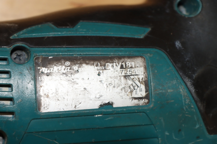 1296004-7 6 Makita power tools