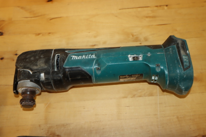 1296004-15 6 Makita power tools