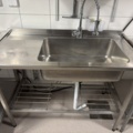 1533251-2 Diskbänk och arbetsbänk i rostfritt