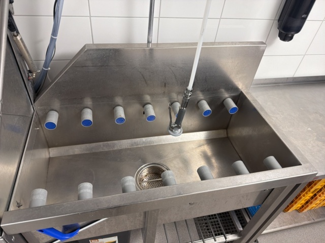 1533259-12 Diskstation med diskmaskin, in- och utbänk samt tillbehör - Wexiödisk WD-6