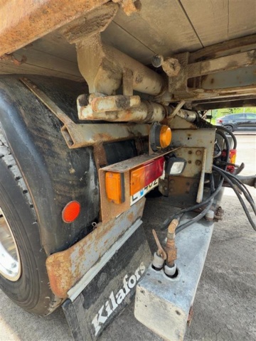 1529761-39 Flatbed truck - Scania T143 HL 6X2 46 -1990