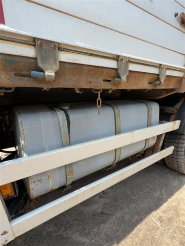 1529761-42 Flatbed truck - Scania T143 HL 6X2 46 -1990