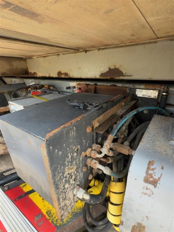 1529761-57 Flatbed truck - Scania T143 HL 6X2 46 -1990