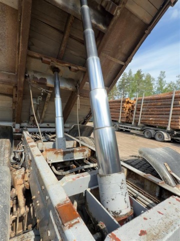 1529761-88 Flatbed truck - Scania T143 HL 6X2 46 -1990