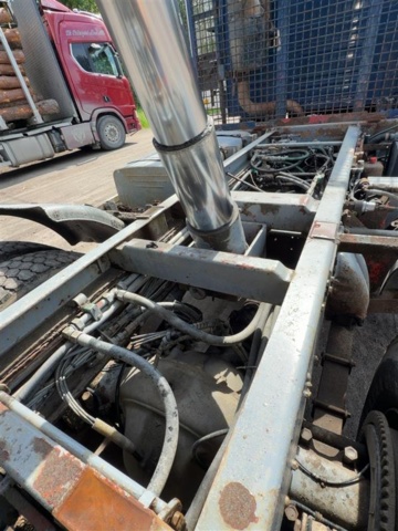 1529761-93 Flatbed truck - Scania T143 HL 6X2 46 -1990