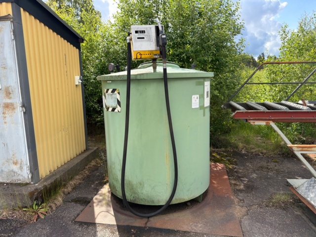 1541489-1 Dieseltank, dubbelmantlad, 2000 liter
