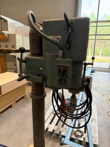 1541492-6 Pelarborr Arboga