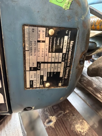 1541493-5 Column jib crane