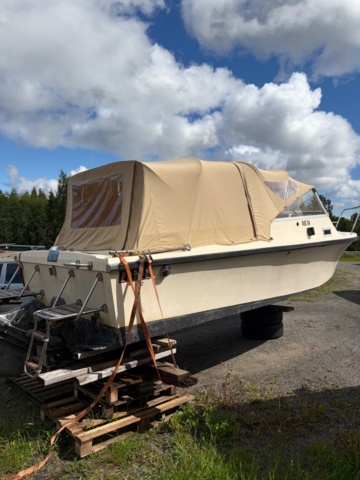 1529855-5 Boat with canopy – Ockelbo DC 21