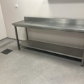 1539898-2 Rostfria arbetsbänkar 2 st och en vägghylla - Maxima / GGM Gastro / Royal