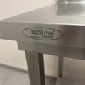 1539898-5 Rostfria arbetsbänkar 2 st och en vägghylla - Maxima / GGM Gastro / Royal