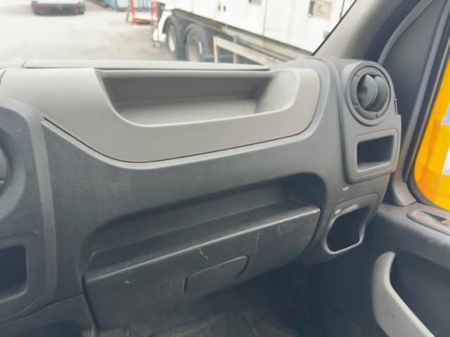 1541553-37 Renault Master 3.5 T 2.3 dCi -2014