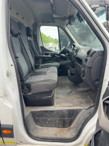 1541553-32 Renault Master 3.5 T 2.3 dCi -2014