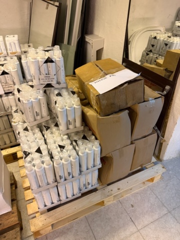1541761-1 Lot of hair care products and hair accessories