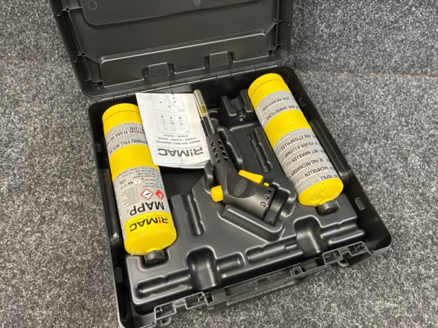 1541992-6 Mappgaskit i box Rimac
