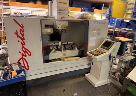 Bridgeport VMC1000/22 Vertikalt bearbetningscenter, CNC