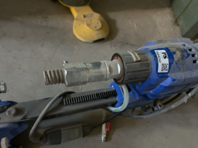 1504242-4 Kärnborrmaskin med stativ - MSW DDM260