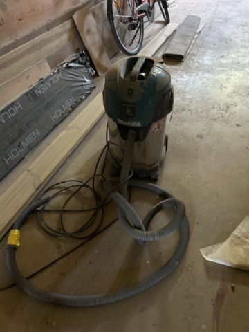 1504252-2 Industridammsugare - Makita VC3011L