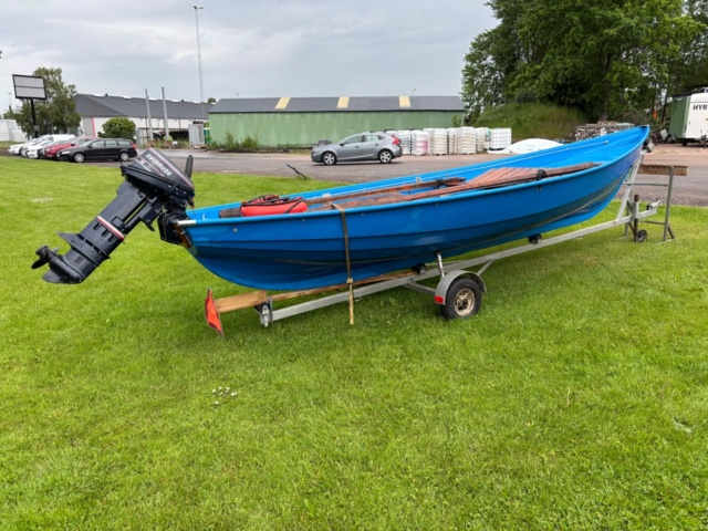 1475290-2 Motorbåt med trailer och utombordsmotor - Evinrude 9.9
