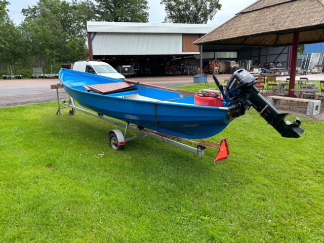 1475290-3 Motorbåt med trailer och utombordsmotor - Evinrude 9.9