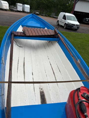 1475290-5 Motorbåt med trailer och utombordsmotor - Evinrude 9.9