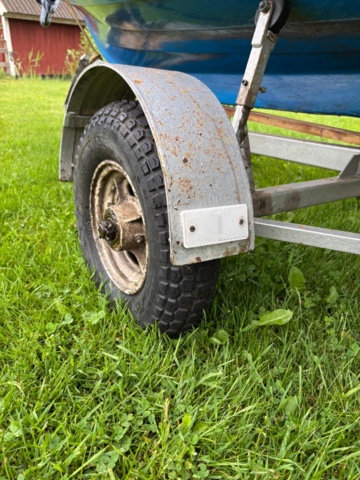 1475290-17 Motorbåt med trailer och utombordsmotor - Evinrude 9.9