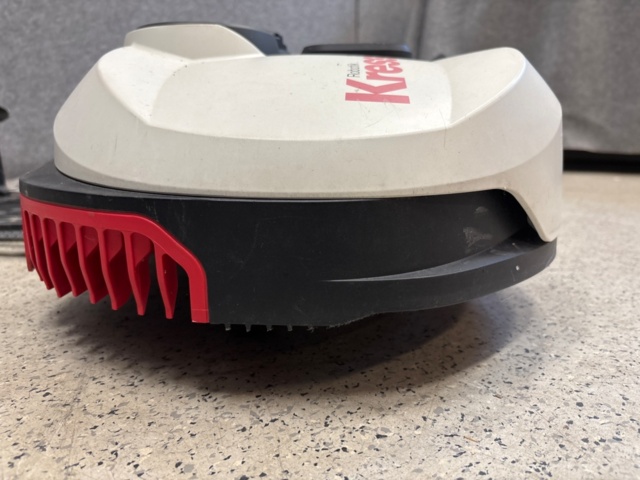 1368679-7 Robotgräsklippare 2 st med laddstation - Kress KR121E / KR101E