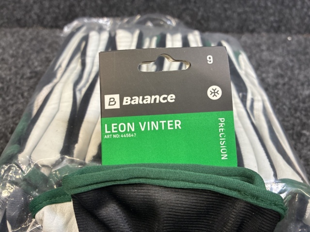 1542348-3 12 pcs Work Gloves Balance Leon Winter, Size 9