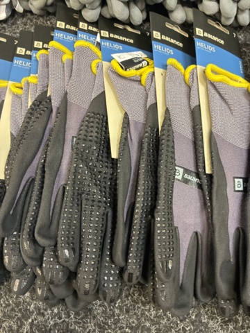 1542352-3 35 pcs Work gloves Tegera & Balance, Size 7