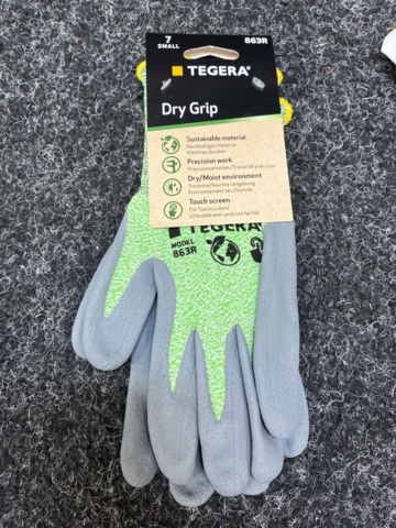1542352-13 35 pcs Work gloves Tegera & Balance, Size 7