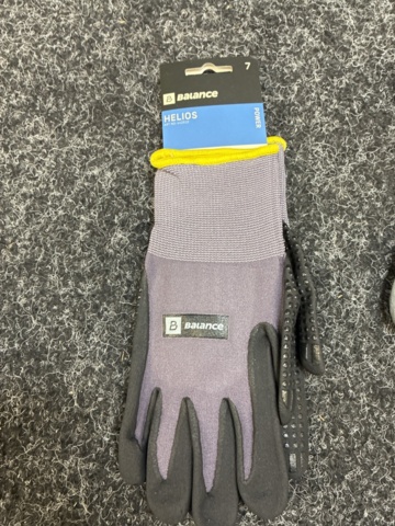 1542352-15 35 pcs Work gloves Tegera & Balance, Size 7