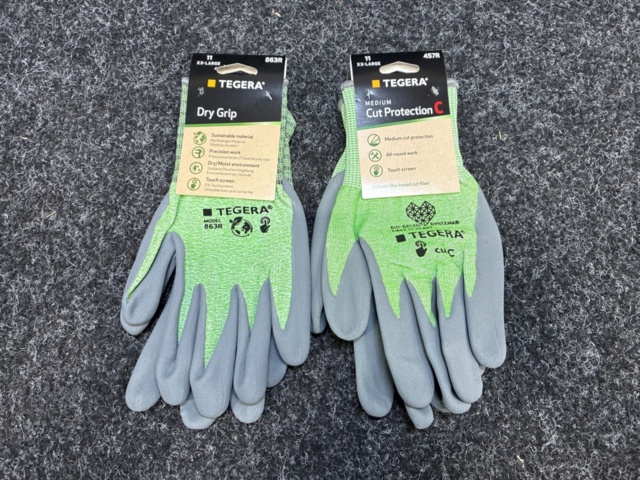 1542354-6 17 pcs Work gloves Tegera, Size 11