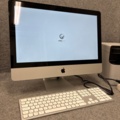 1482569-5 Mac-dator, kassaskåp, skrivare och gamingstol - Apple, Profsafe, Brother, Biltema