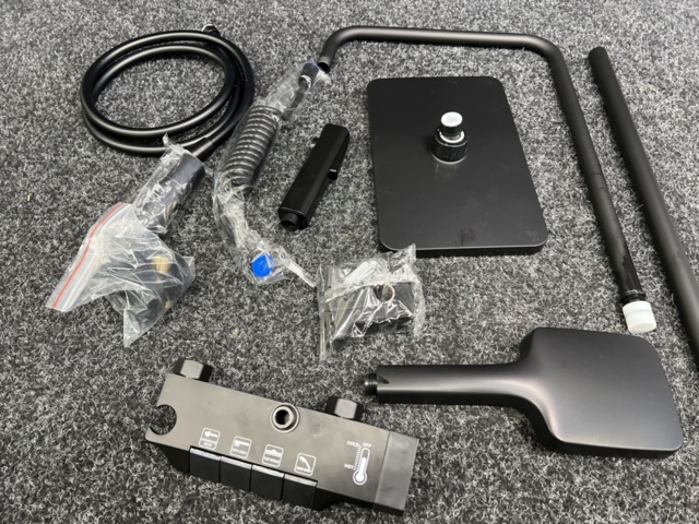 1540574-7 Sanitary Ware ceiling shower set - Black