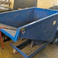 1320418-17 Datsun gastruck PF-02 inkl tippcontainer