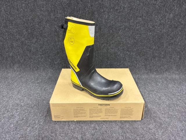 1542475-2 Safety boots Tretorn Spiked Pro, Size 45
