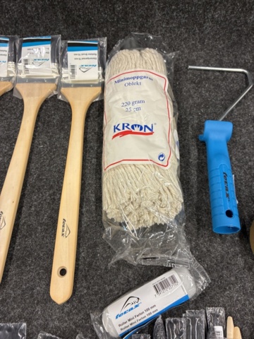 1542525-7 Penslar, tejp, roller m.m.