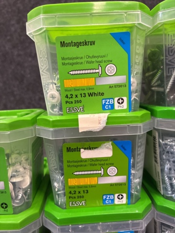 1542531-3 11 st Förpackningar Montageskruv, Essve