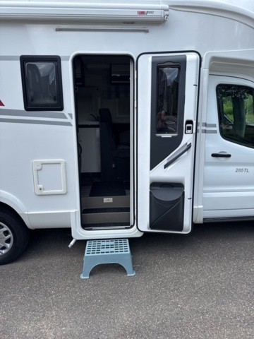 1458414-25 Husbil FORD Kronos 285 TL -2022