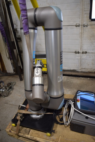1452263-3 Industrirobot universal  ROBOTS