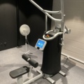 1473432-11 EGYM - M7 Lat Pulldown