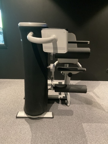 1473433-10 EGYM - Leg Curl